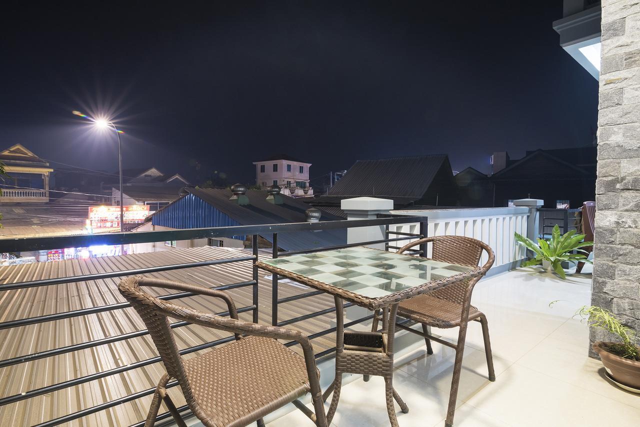 Agogo Hostel Сиемрип Экстерьер фото